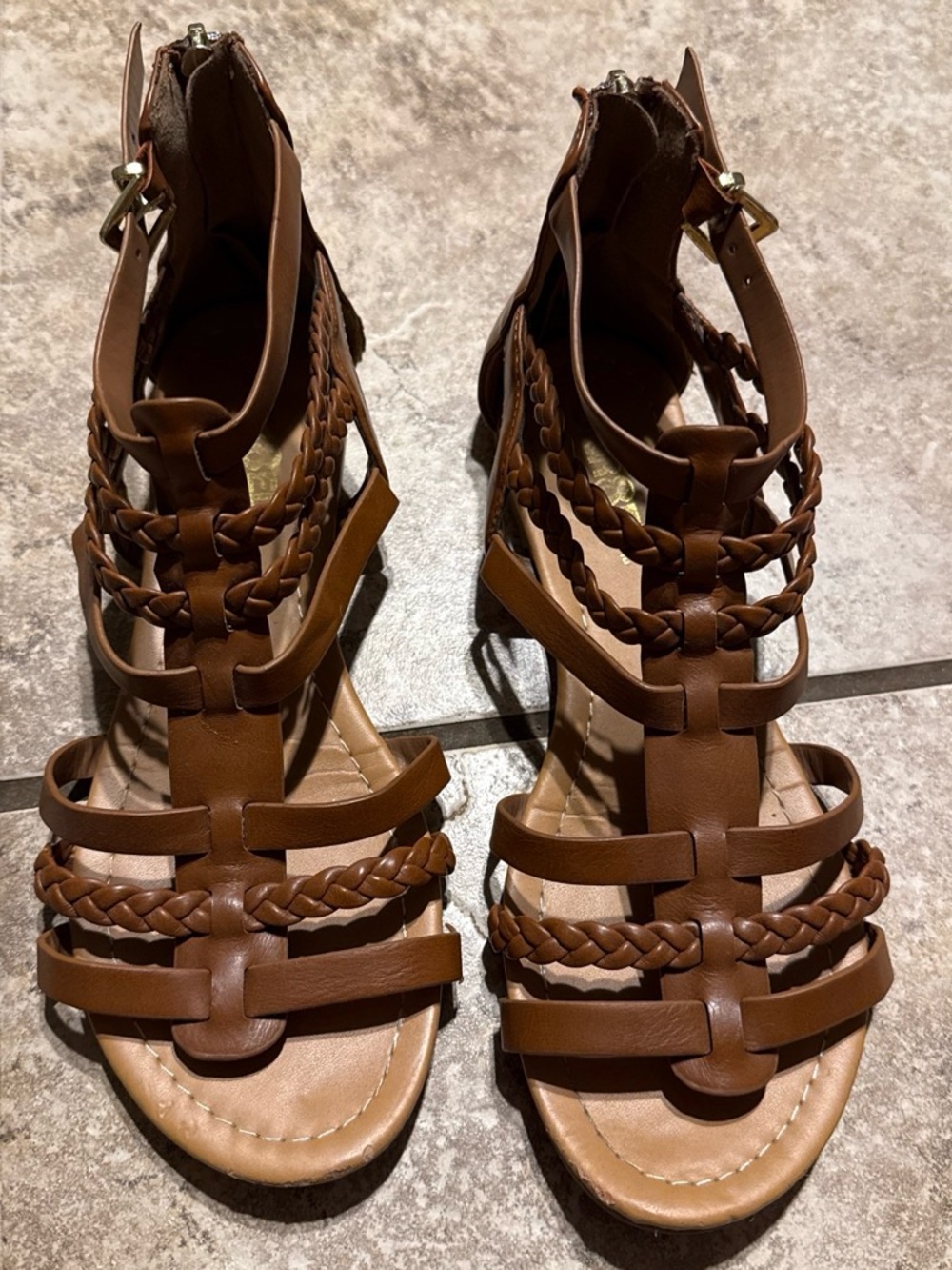 Unr8ed Women's Brown Braided Leather Strappy Sandals